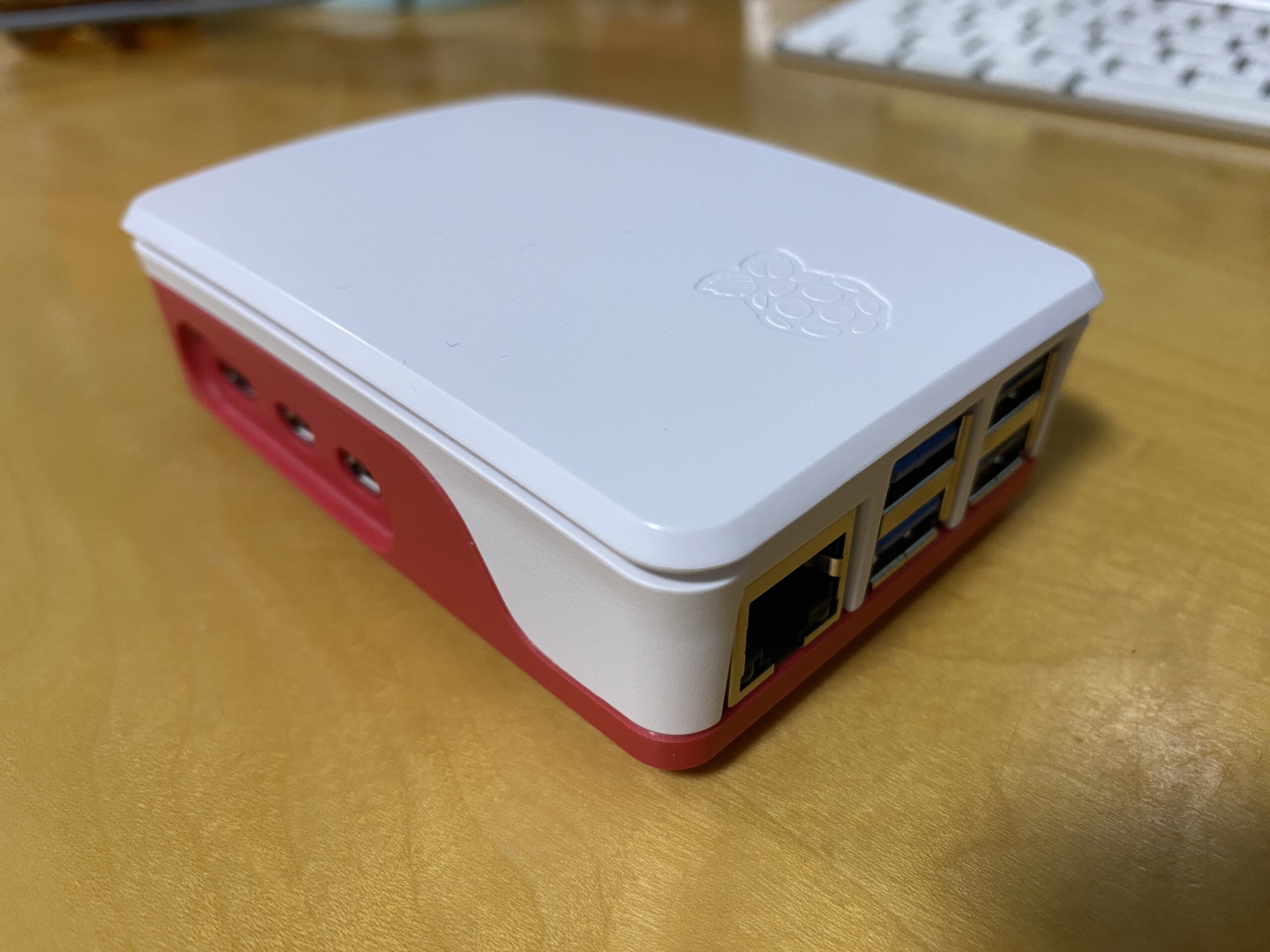 Raspberry Pi 5公式ケースが届いたのでレビュー | Japanese Raspberry