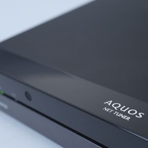 ASCII.jp：古いテレビが最新テレビに!? AQUOSネットチューナーを試す (1/3)