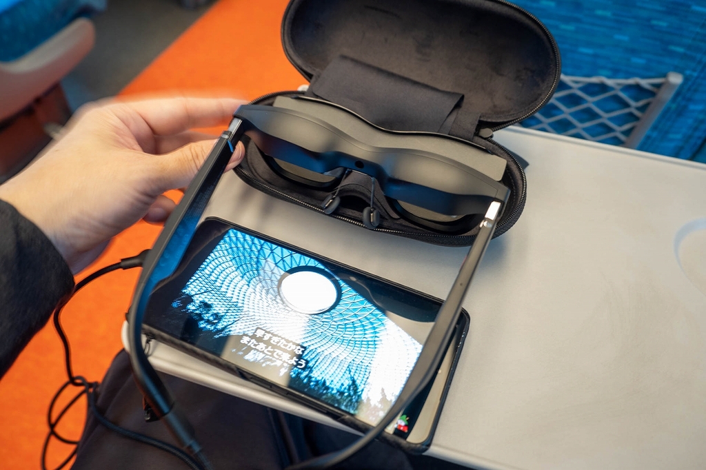 ASCII.jp：新幹線のぞみでスマートグラスの「Nreal Air」を体験したら