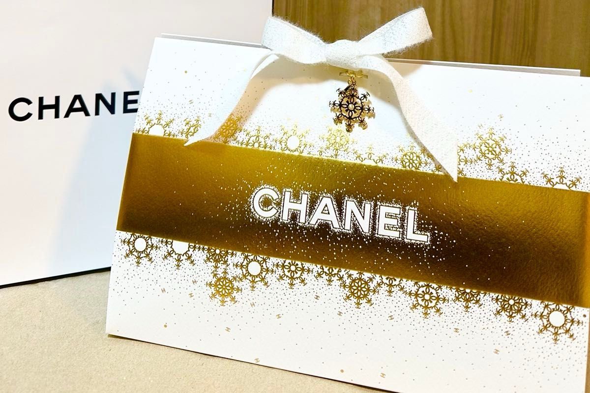 CHANEL シャネル コスメ ホリデー 2024 トータルルック クリスマス