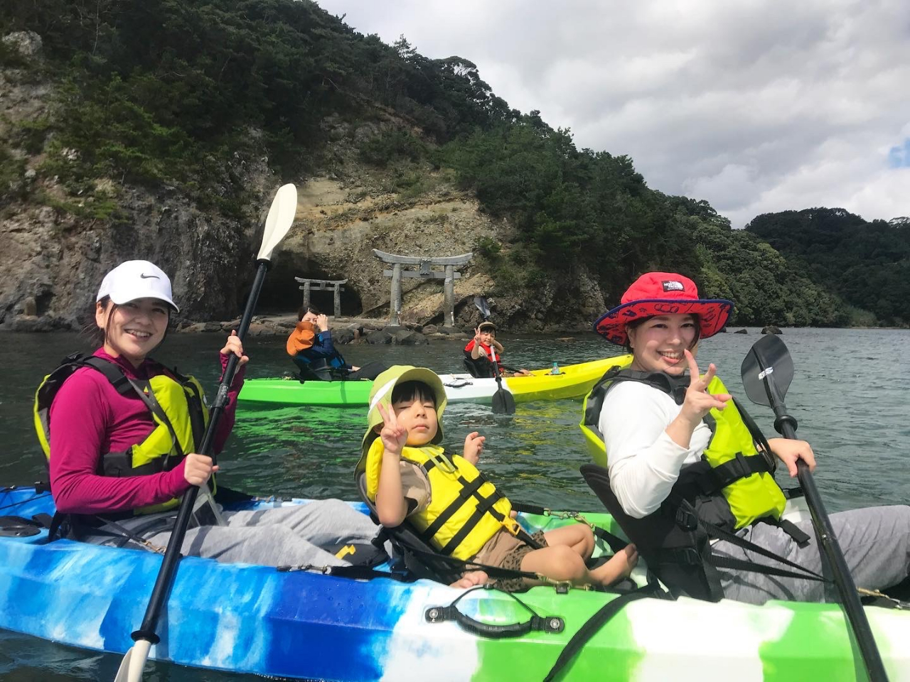 ☆シーカヤック体験☆【冒険コース（約80分）】海神神社+天然の岩の