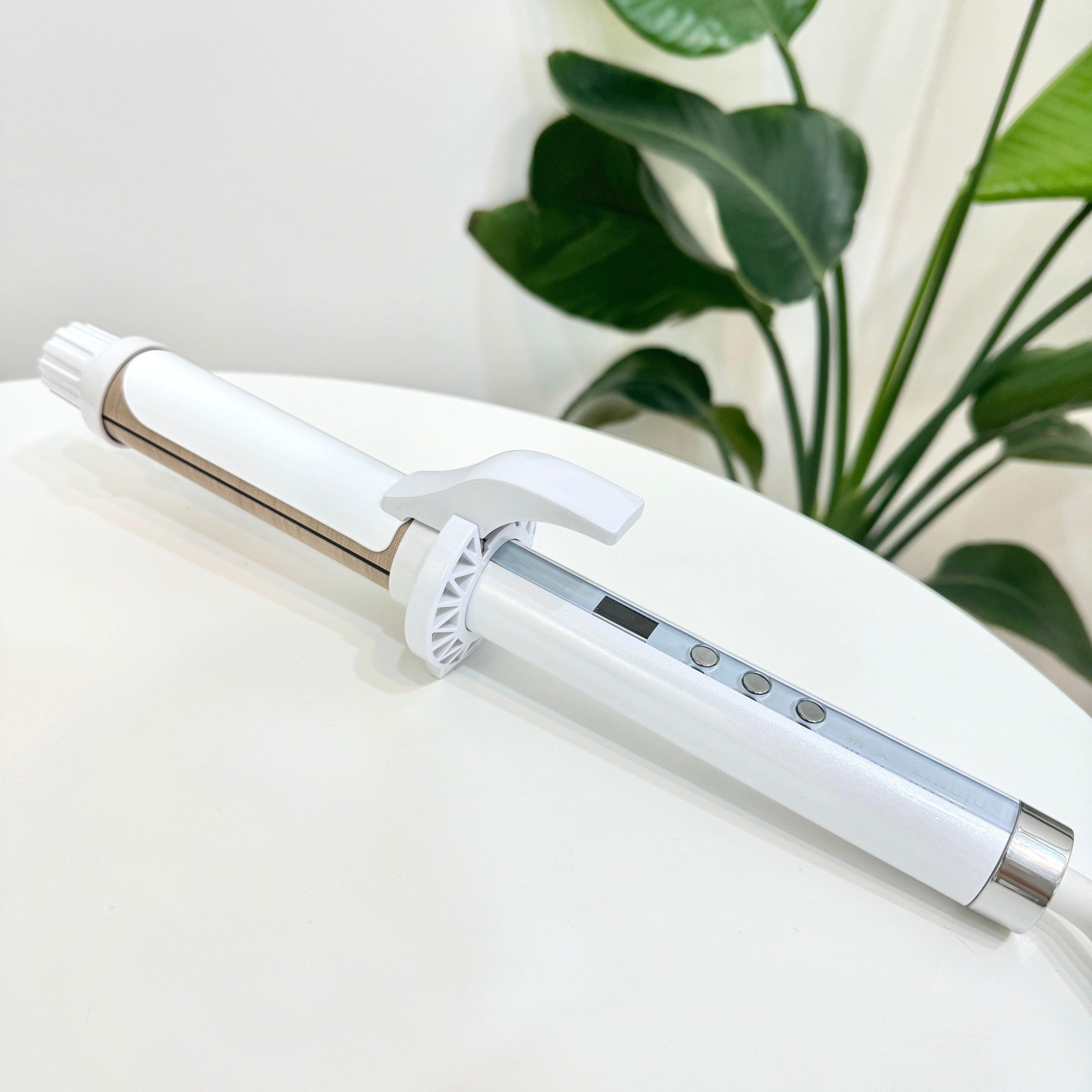 公式】新KINUJO Curl~絹女カール~アイロン【26/32/38mm】 – 髪との暮らし。