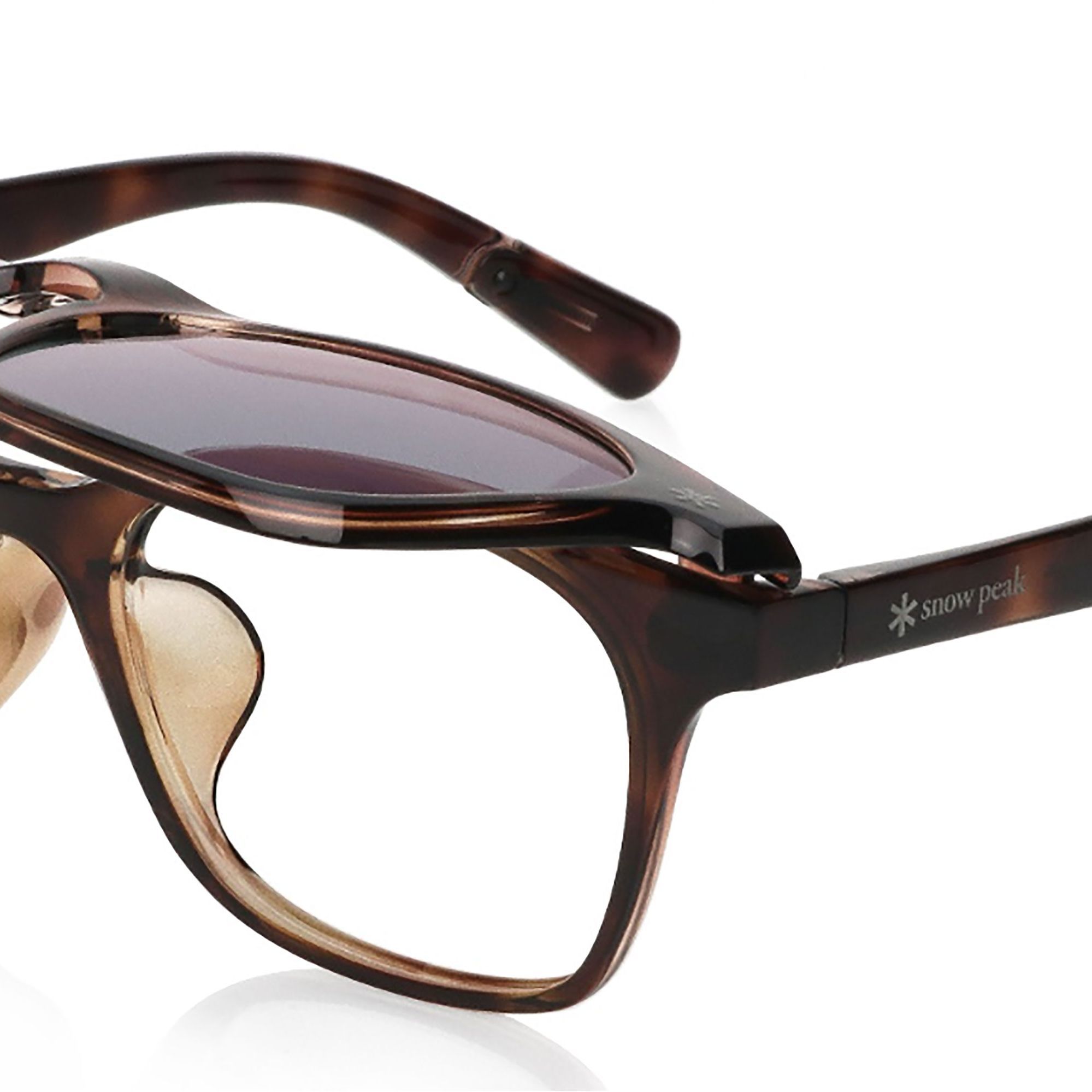 JINS×スノーピークの第2弾がリリース！ アウトドアシーンにぴったりの