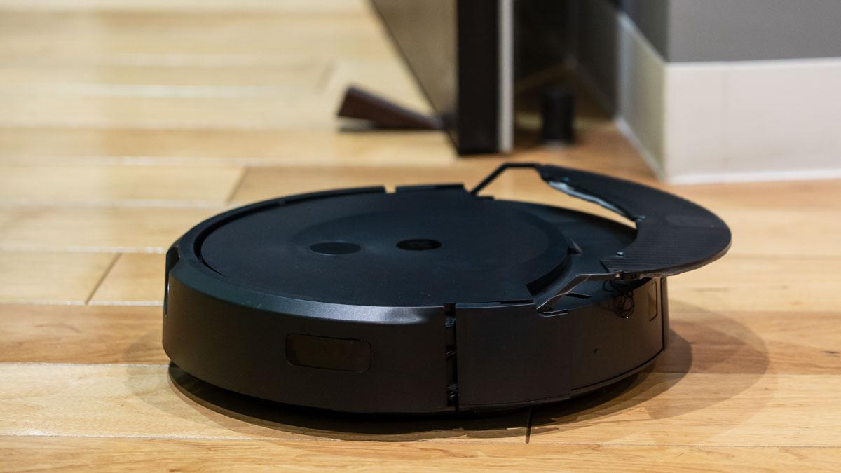 ロボット掃除機ルンバに「1週間は水の交換不要」の新型が登場。6万円を