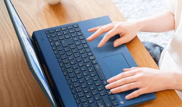 15インチがおすすめ！ノートパソコン選びのポイントは快適さ｜NEC